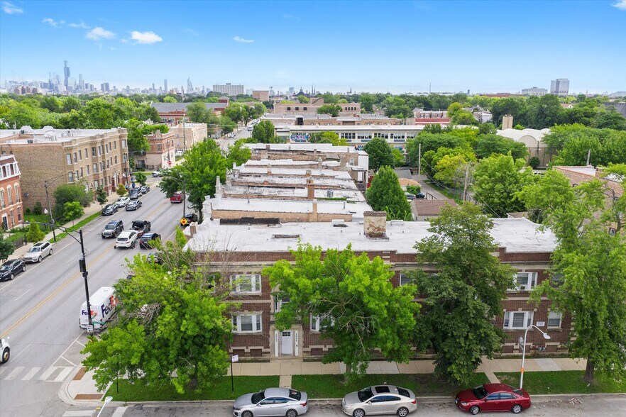 More Photos Of 2203 S Ridgeway Ave, Chicago Apartments For Sale