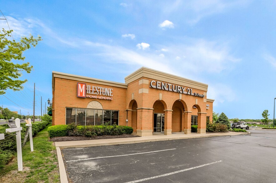 More Photos Of 4929 E 96th St, Indianapolis Office Residential For Sale