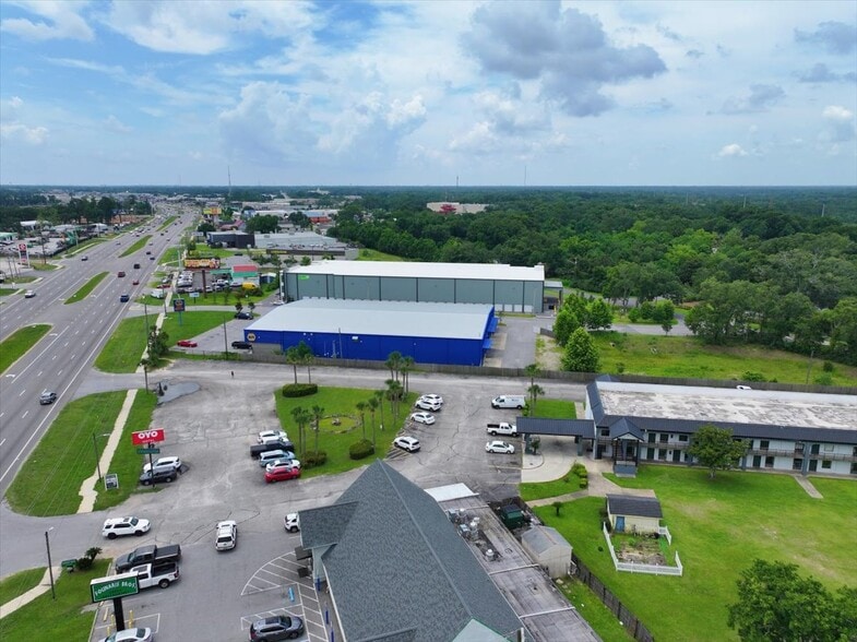 More Photos Of 6911 Pensacola Blvd, Pensacola Land For Lease