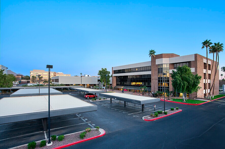 More Photos Of 2122 E highland Ave, Phoenix Medical For Lease