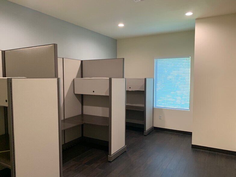 More Photos Of 138 Old San Antonio Rd, Boerne Medical For Lease