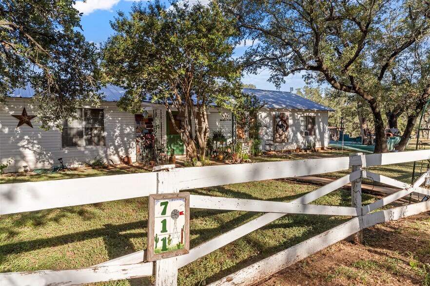 More Photos Of 711 Main Street, Johnson City Land For Sale