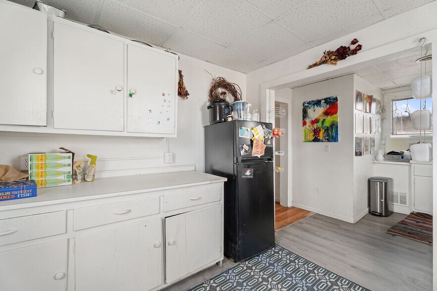 More Photos Of 632 W Seneca St, Ithaca Bar For Sale