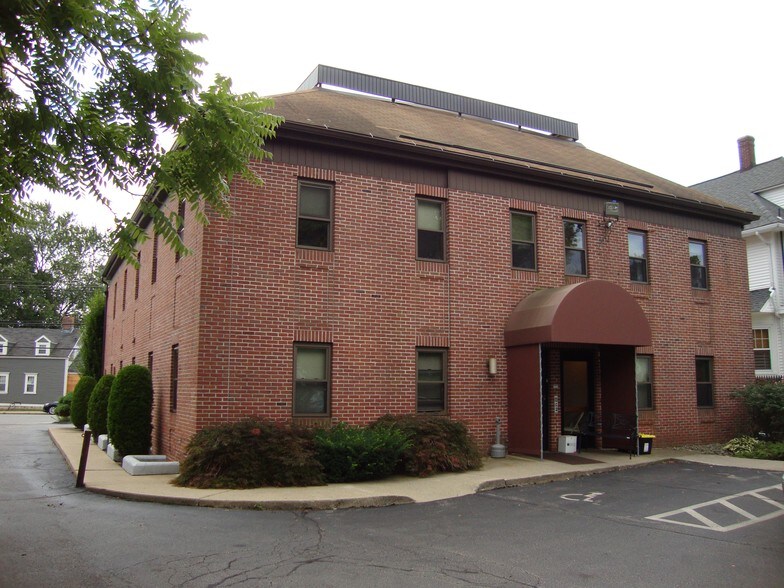 More Photos Of 1075 Smith St, Providence Medical For Lease