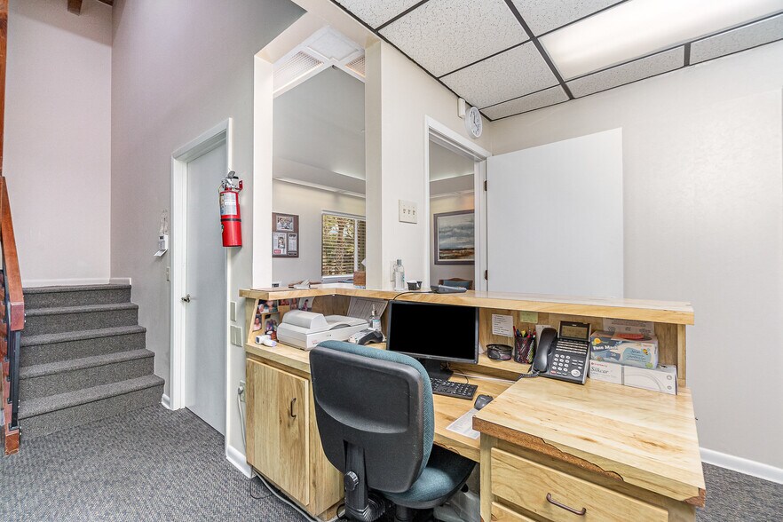 More Photos Of 1250 W Eau Gallie Blvd, Melbourne Medical For Sale