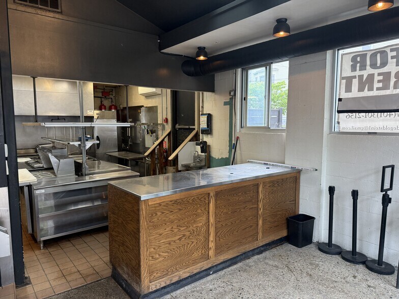More Photos Of 146 Ives St, Providence Restaurant For Lease