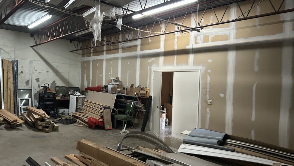 More Photos Of 4101 S 72nd East Ave, Tulsa Warehouse For Lease
