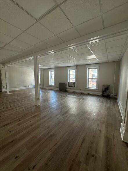 More Photos Of 100 Northwestern Ave, West Lafayette Apartments For Lease