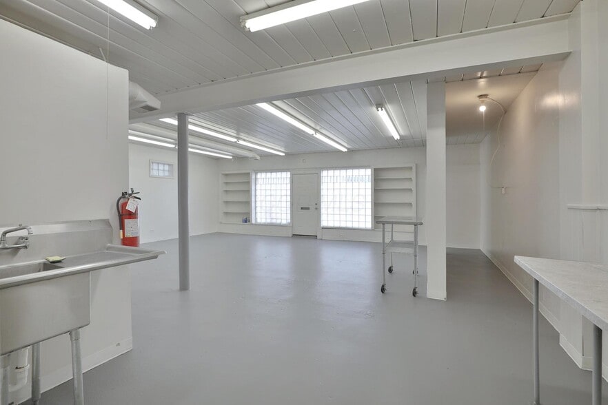 More Photos Of 253 Chittenden Ave, Columbus Loft Creative Space For Sale