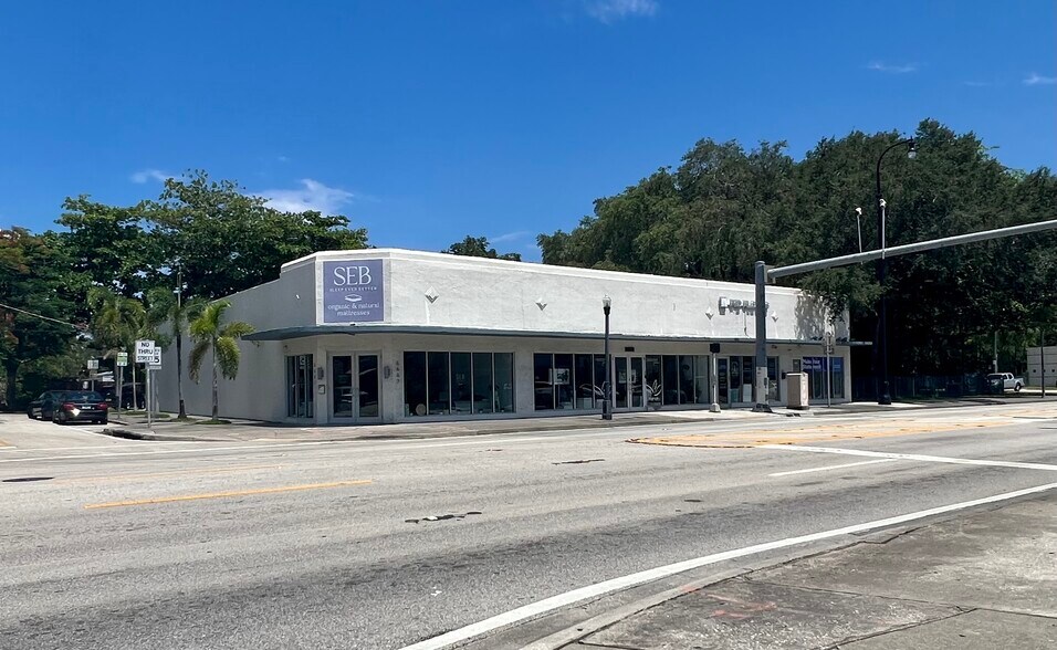 More Photos Of 6621 Biscayne Blvd, Miami Storefront For Sale