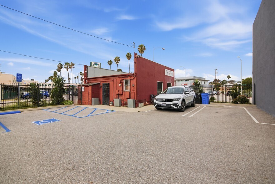 More Photos Of 13122 W Washington Blvd, Los Angeles Freestanding For Sale