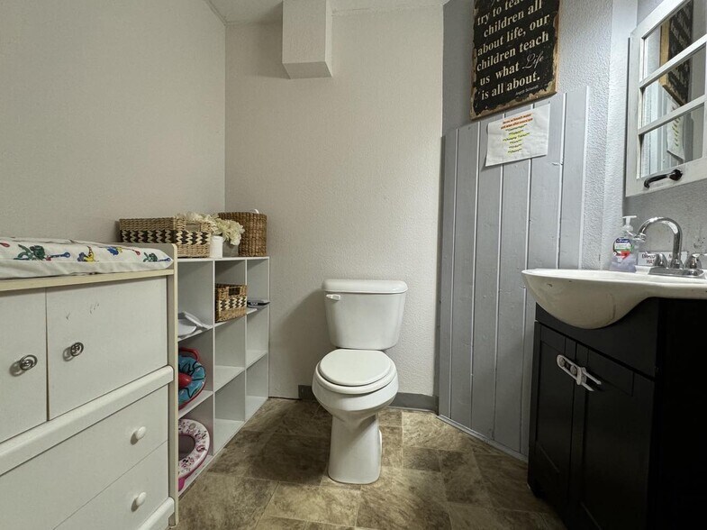 More Photos Of 413 Main St, Kamiah Daycare Center For Sale