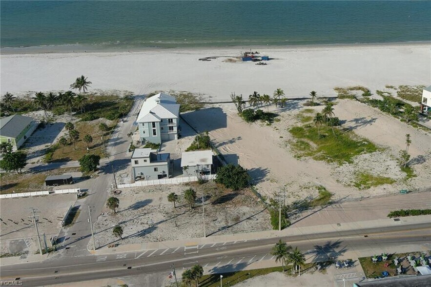 More Photos Of 81 Mango St, Fort Myers Beach Land For Sale