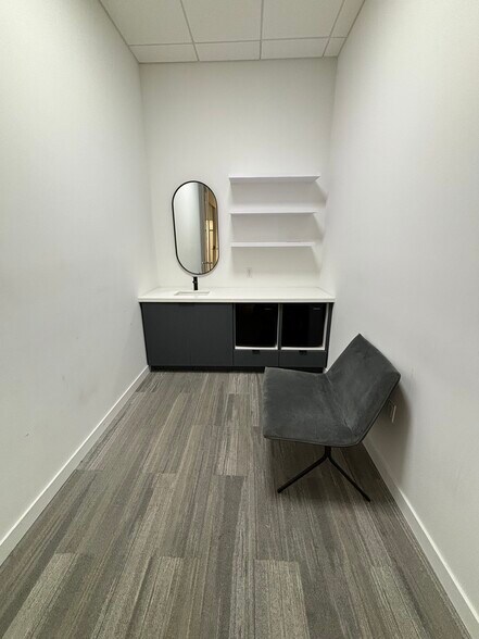 More Photos Of 215-219 NW 24th St, Miami Office For Lease