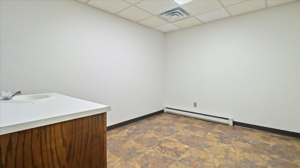 More Photos Of 1115 Alaska Ave, West Plains Hospital For Sale