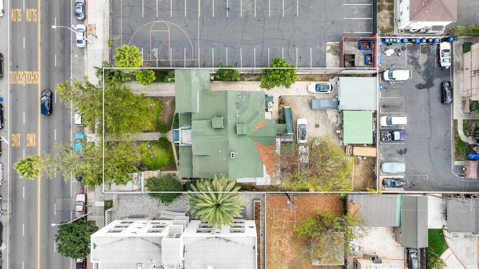 More Photos Of 1470 W Adams Blvd, Los Angeles Apartments For Sale