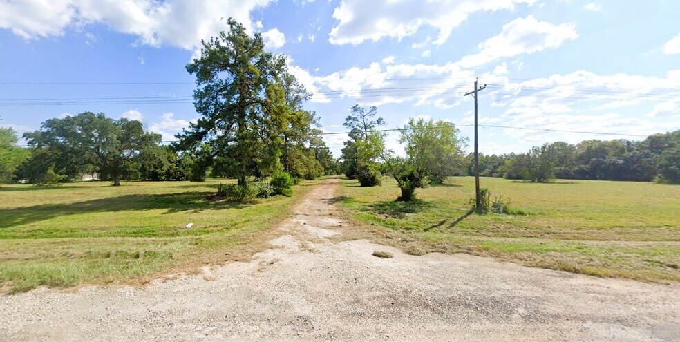 More Photos Of 11019 US-90 Hwy, Beaumont Land For Sale