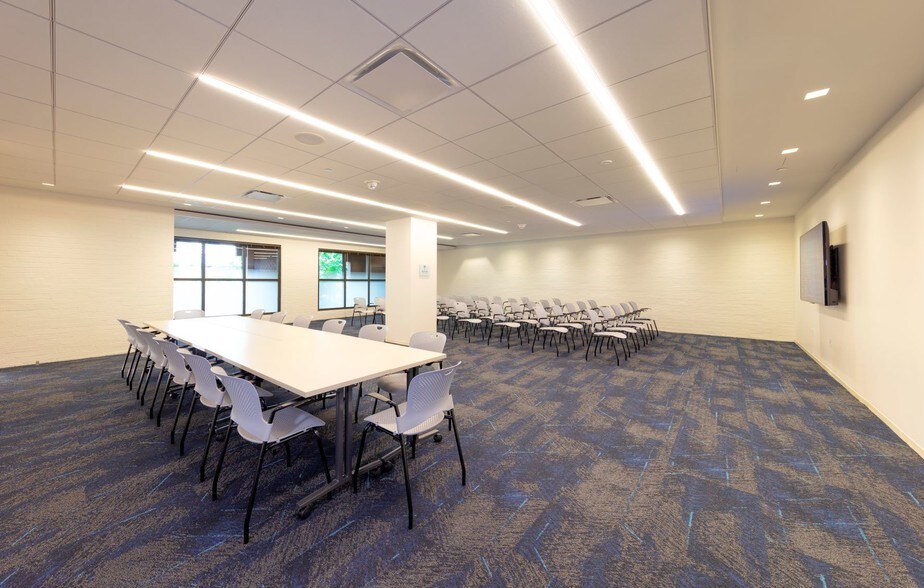 More Photos Of 901 N Stuart St, Arlington Office For Sale