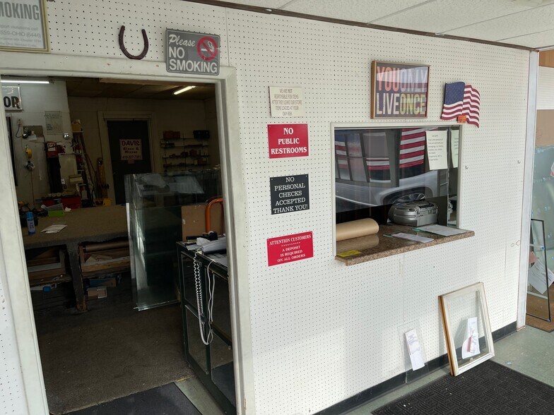 More Photos Of 1623 N Main St, Lima General Retail For Sale