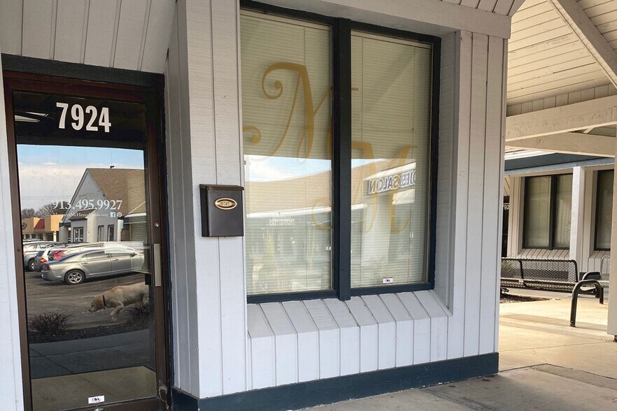 More Photos Of 7936-7936 Quivira Rd, Lenexa Storefront For Lease