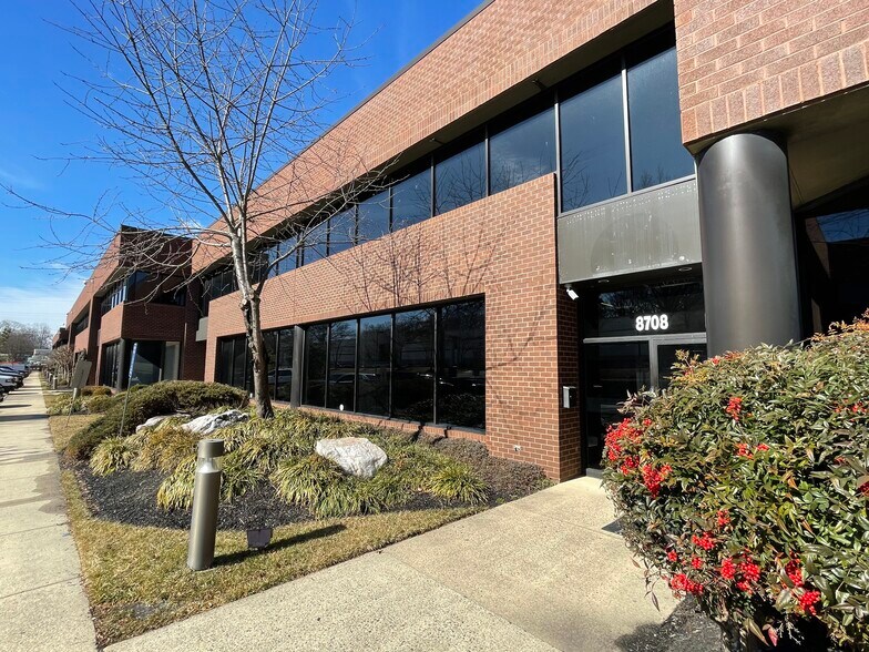 More Photos Of 8700-8730 Morrissette Dr, Springfield Flex For Lease