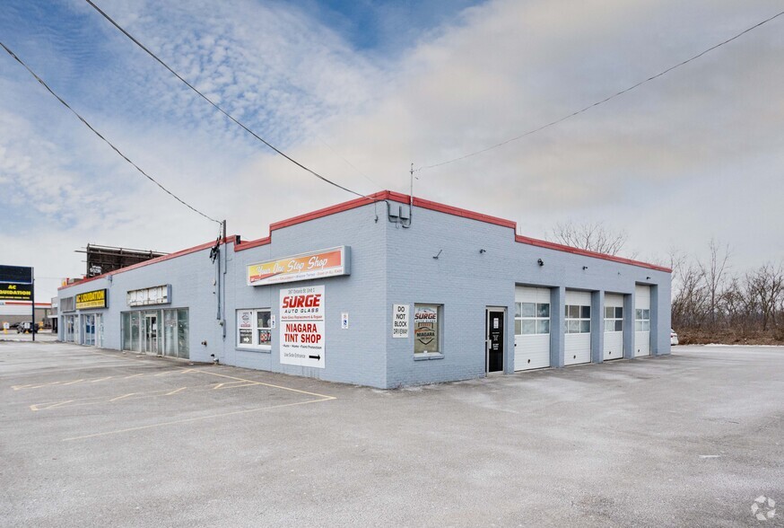 Primary Photo Of 387 Ontario St, St Catharines Freestanding For Lease