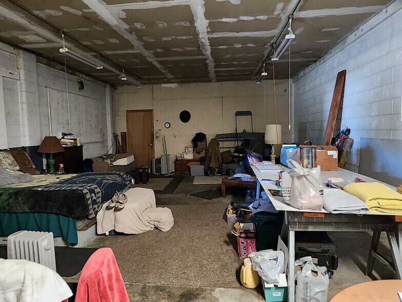 More Photos Of 1738 Oregon St, Port Orford Contractor Storage Yard For Sale