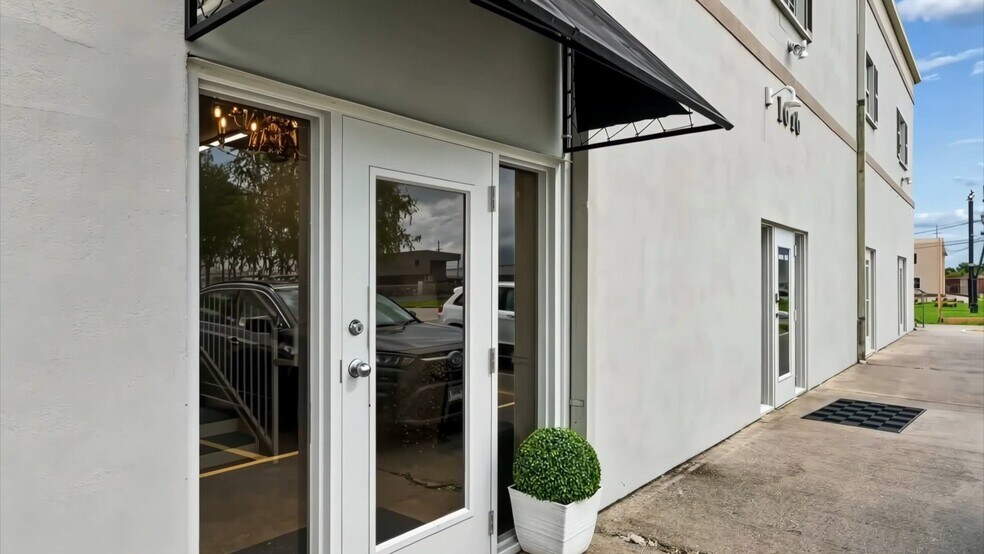 More Photos Of 1616 L And A Rd, Metairie Office For Lease