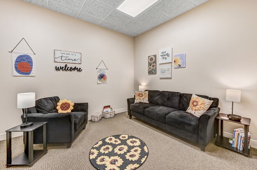 More Photos Of 7145 Turner Rd, Rockledge Office For Sale