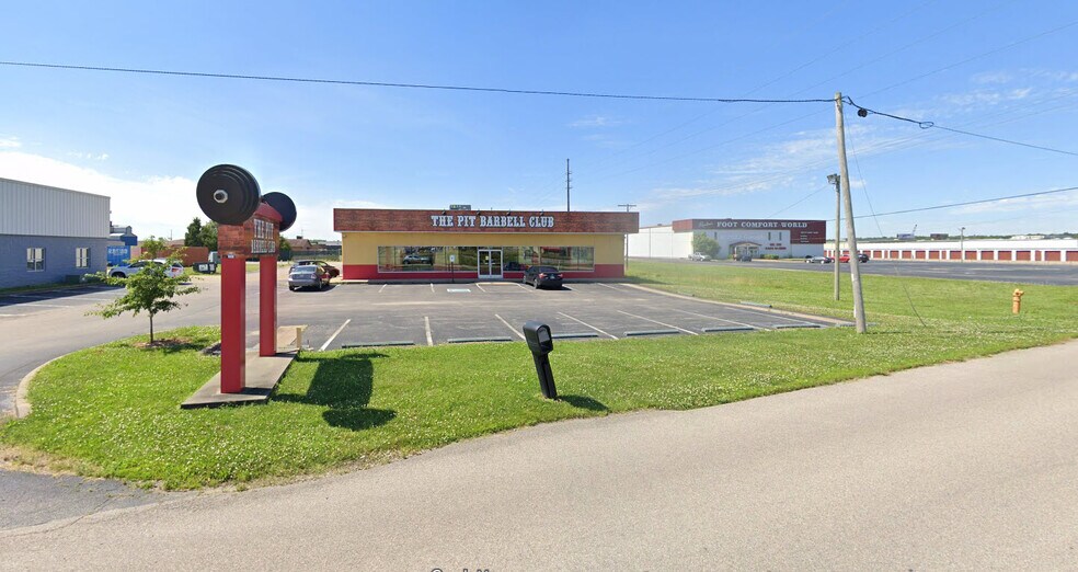 Primary Photo Of 5221 Oak Grove Rd, Evansville Freestanding For Sale