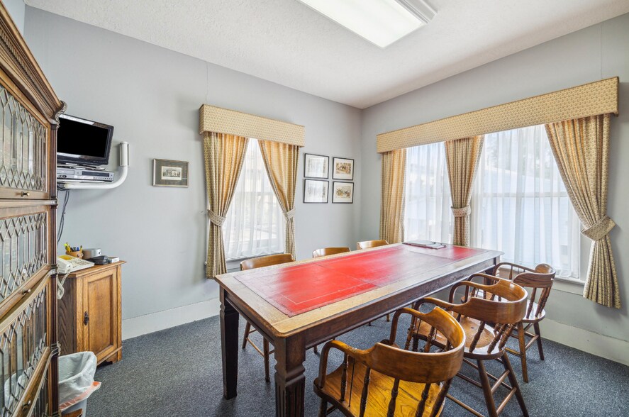 More Photos Of 1717 S Shepherd Dr, Houston Office Residential For Lease