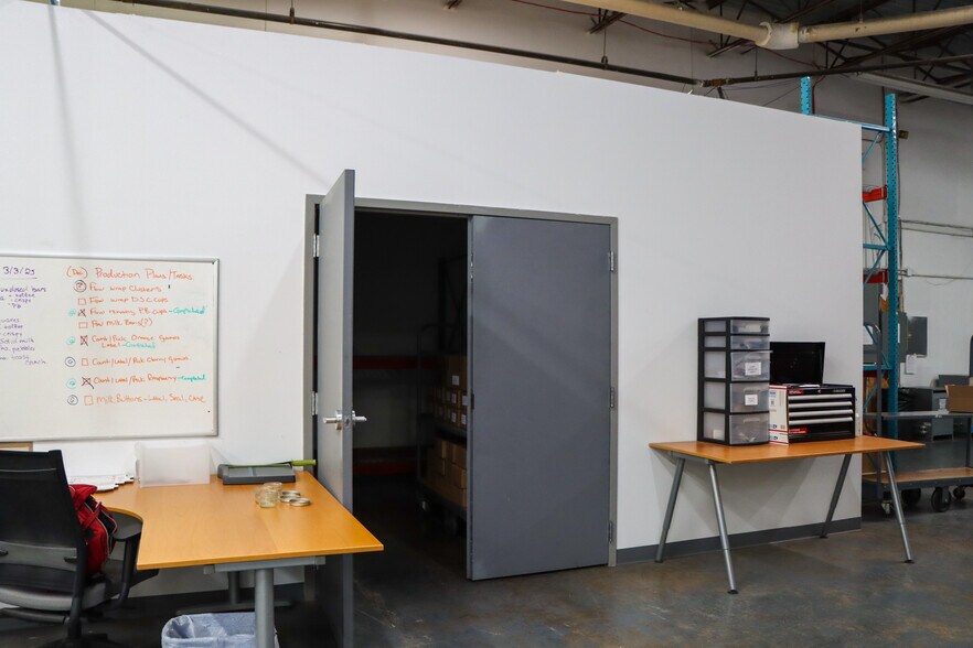 More Photos Of 85 River Rock Dr, Buffalo Office For Lease