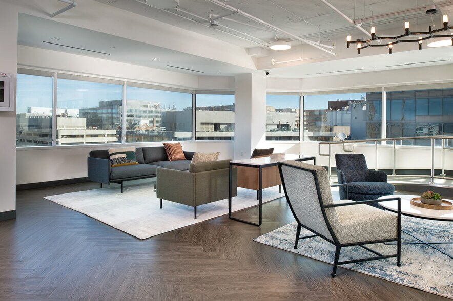 More Photos Of 2000 Pennsylvania Ave NW, Washington Office For Lease