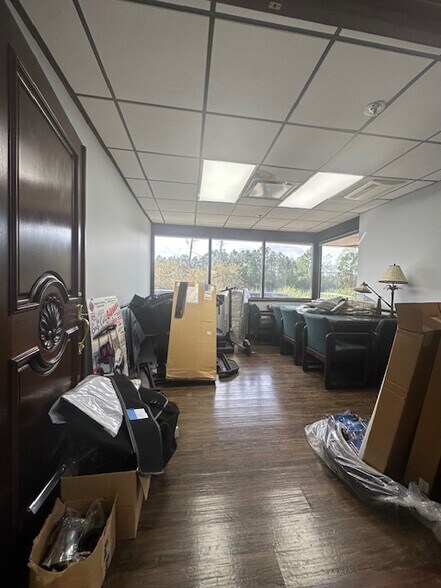 More Photos Of 10575 Old Dixie Hwy, Town Of Nocatee Warehouse For Sale
