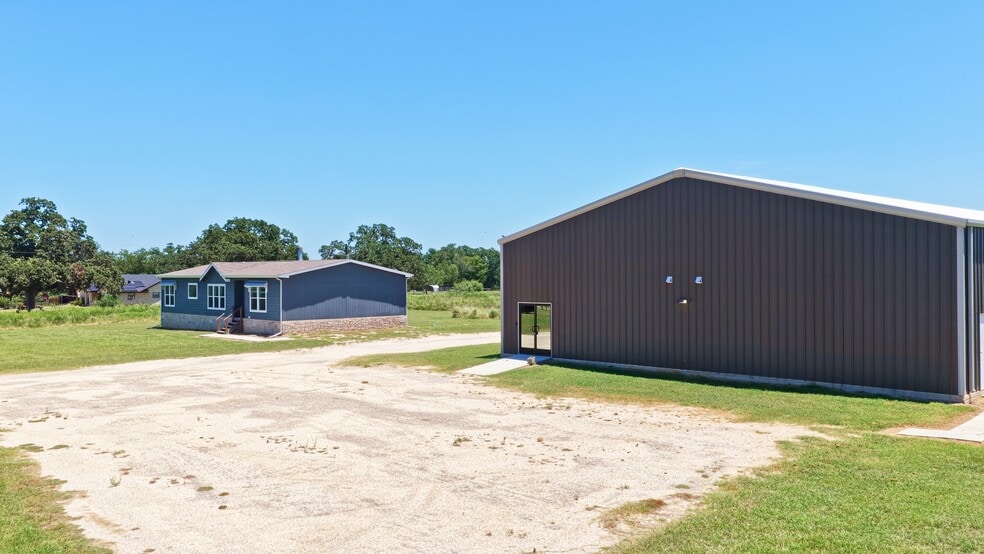 Primary Photo Of 865 County Road 446, Rockdale Warehouse For Sale
