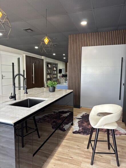 More Photos Of 5200 N Federal Hwy, Fort Lauderdale Unknown For Lease