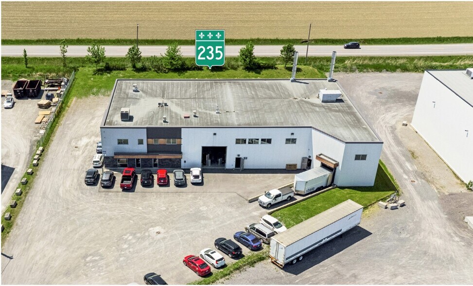 More Photos Of 8600 Av Émilien-Letarte, Saint-Hyacinthe Warehouse For Sale