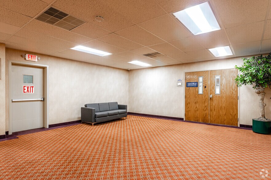 More Photos Of 106 Apple St, Tinton Falls Loft Creative Space For Lease