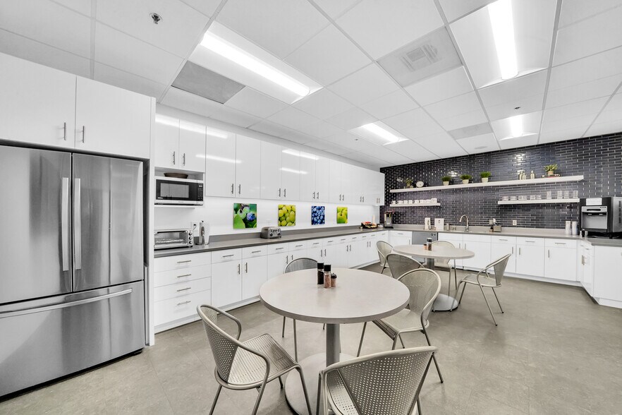 More Photos Of 15901 Red Hill Ave, Tustin Office For Sale