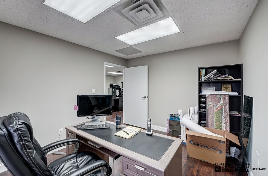 More Photos Of 400-460 Fame Rd, Dayton Light Distribution For Lease