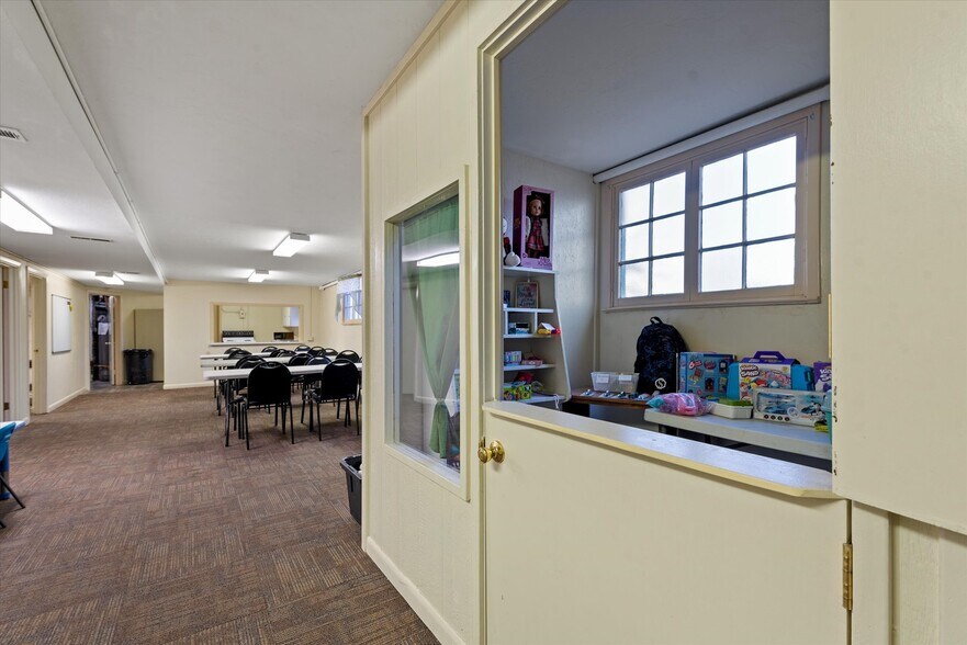 More Photos Of 2100 7th St, Baker City Specialty For Sale