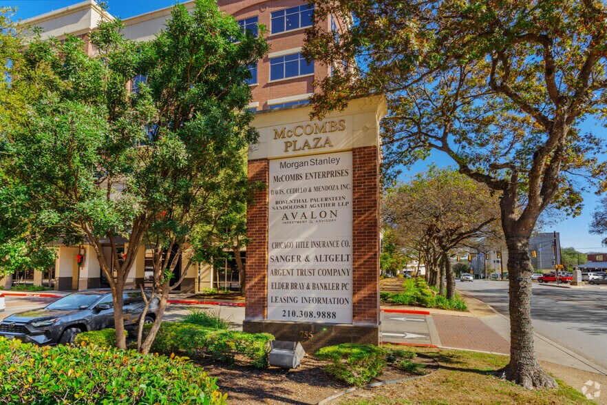 More Photos Of 755 E Mulberry Ave, San Antonio Office For Lease