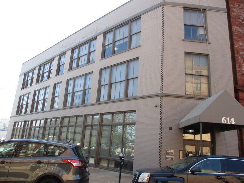 More Photos Of 614 N 11th St, Saint Louis Office For Sale