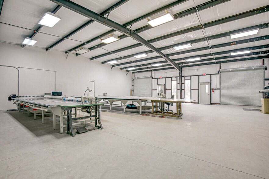 More Photos Of 12446 State Highway 205, Lavon Flex For Sale