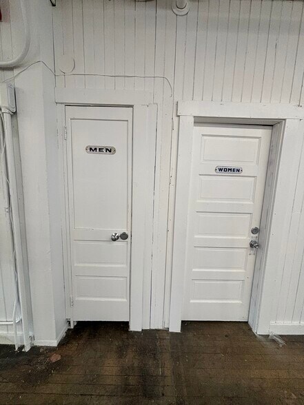 More Photos Of 474 Main St, Wakefield Industrial For Lease