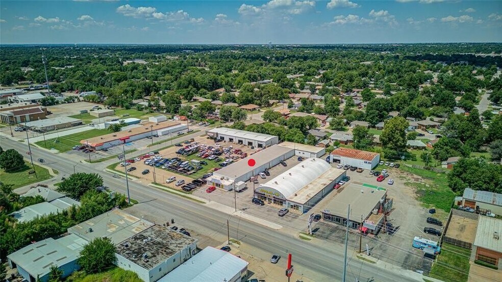 More Photos Of 4625 NW 10th St, Oklahoma City Distribution For Sale