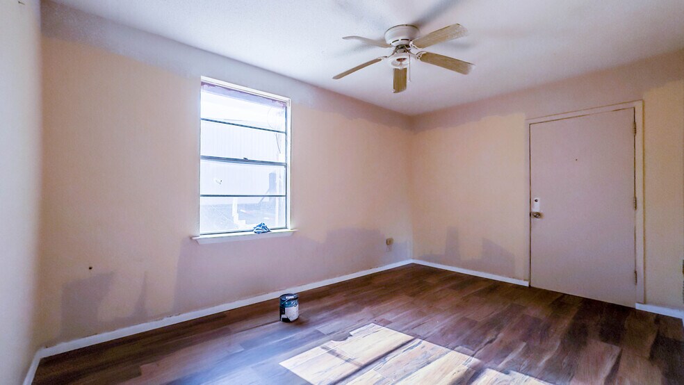 More Photos Of 719 E Highway 67, Duncanville Industrial For Sale