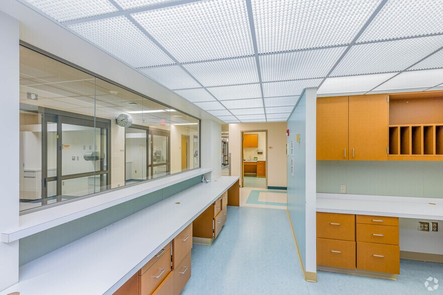 More Photos Of 651 Fourth Ave, New Kensington Hospital For Sale