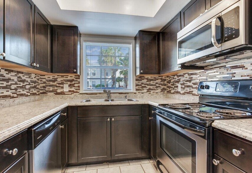 More Photos Of 505 S Westland Ave, Tampa Apartments For Sale
