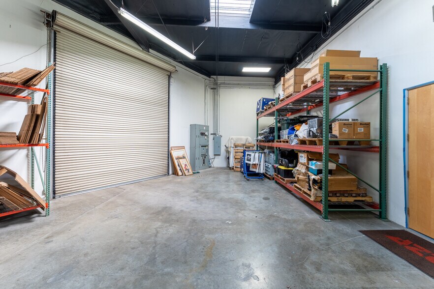 More Photos Of 13765 Alton Pky, Irvine Research And Development For Lease
